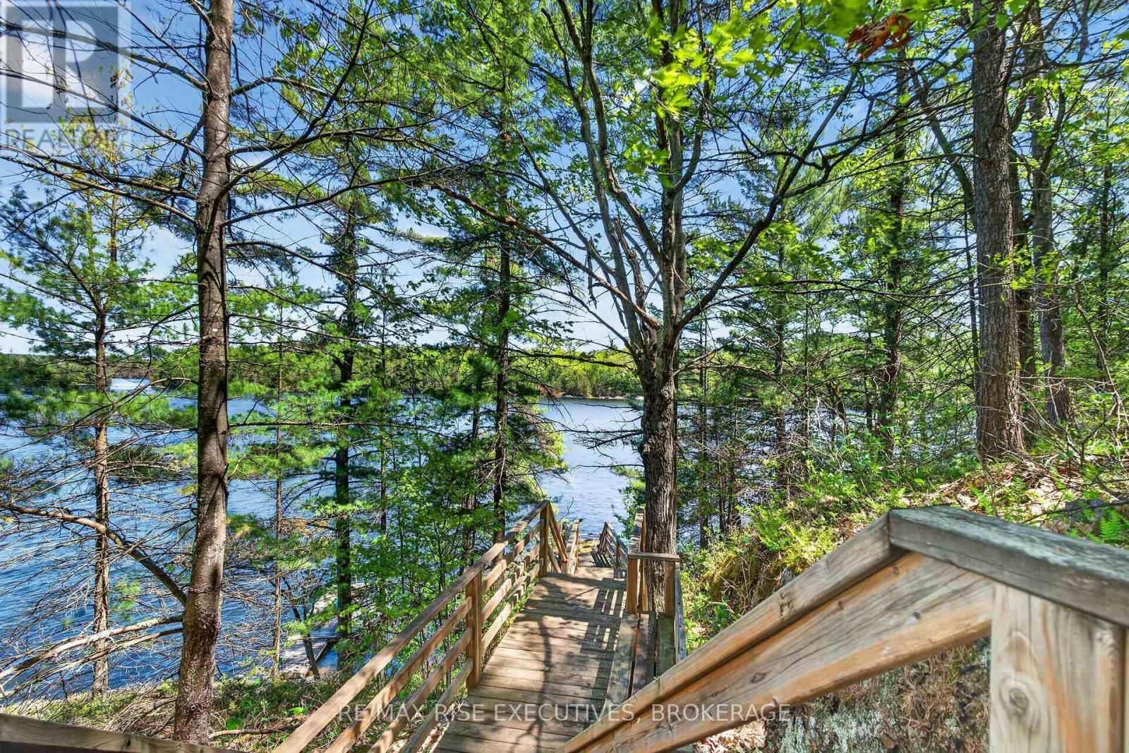 956 Roddick Lane, Leeds And The Thousand Islands, Ontario  K0E 1N0 - Photo 32 - X13204362