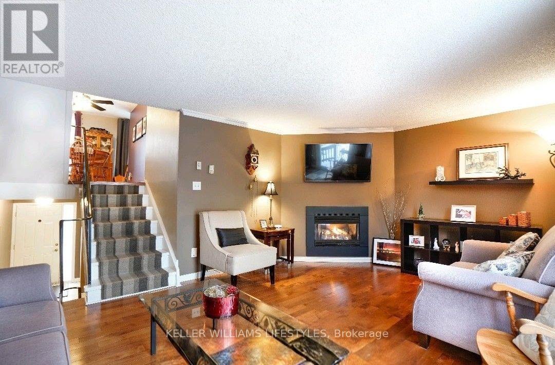 70 Chiddington Gate, London South, Ontario  N6C 4Y3 - Photo 3 - X13661492