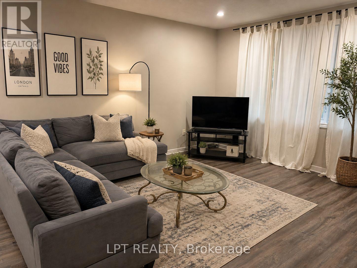 27 Paperbirch Crescent, London North, Ontario  N6G 1L8 - Photo 2 - X13661526