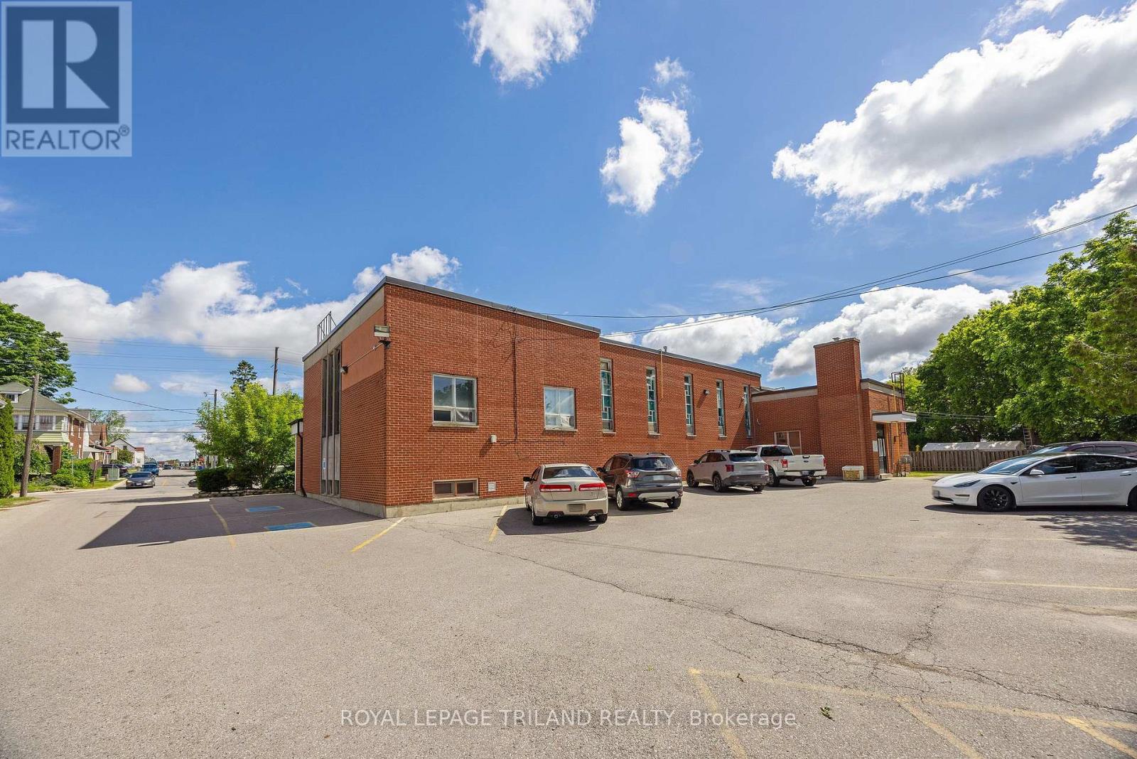 Lower Level - 170 Wellington Street, St. Thomas, Ontario  N5R 2S1 - Photo 15 - X13661562