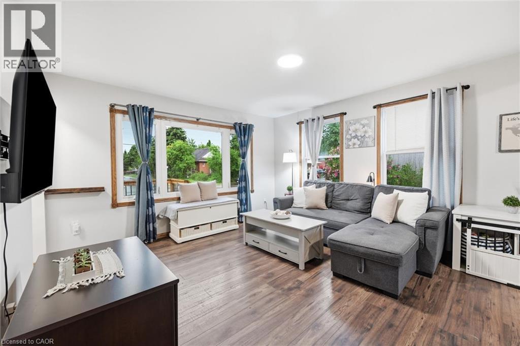 450 East 42nd Street, Hamilton, Ontario  L8T 3B3 - Photo 7 - 40853119