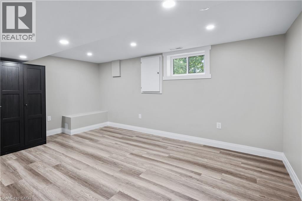 1041 Shepherd's Drive, Burlington, Ontario  L7T 3R4 - Photo 29 - 40854635
