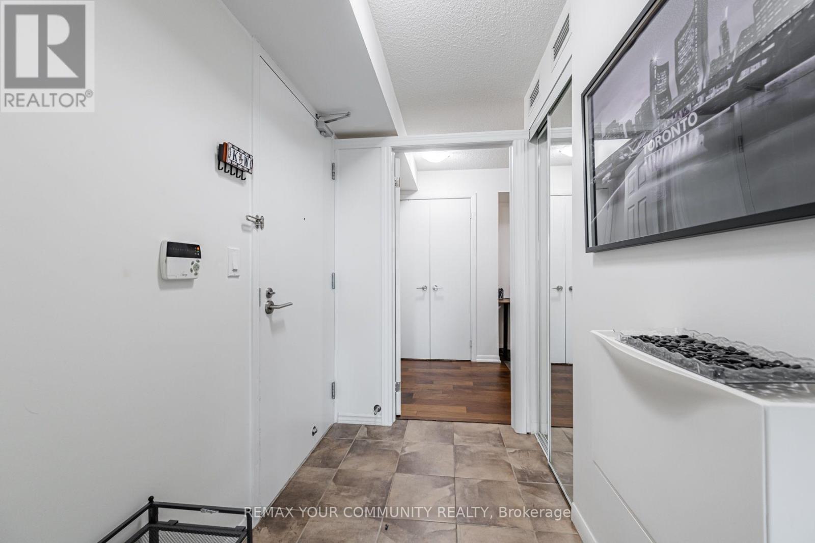 962 - 209 Fort York Boulevard, Toronto, Ontario M5V 4A1 - Photo 2 - C13661544