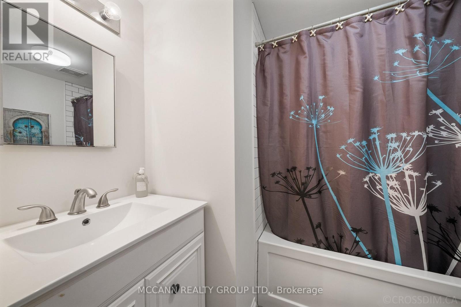 17 Sydenham Street, Toronto, Ontario  M5A 4H4 - Photo 21 - C13661552