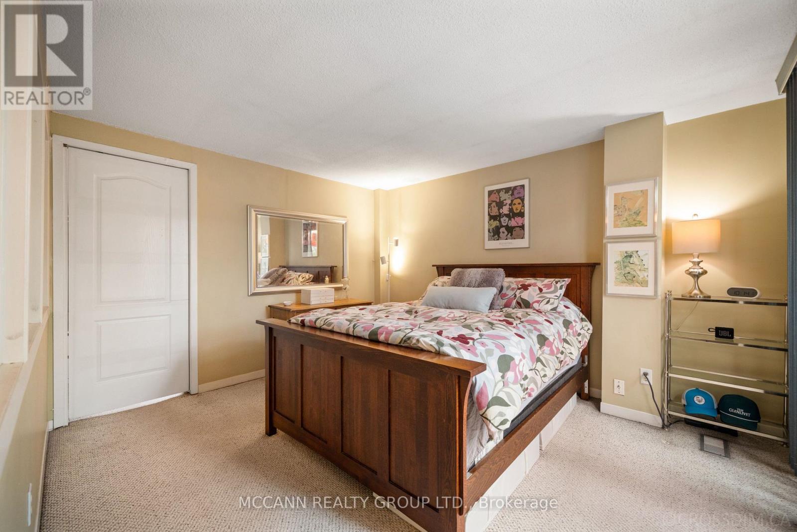 17 Sydenham Street, Toronto, Ontario  M5A 4H4 - Photo 23 - C13661552