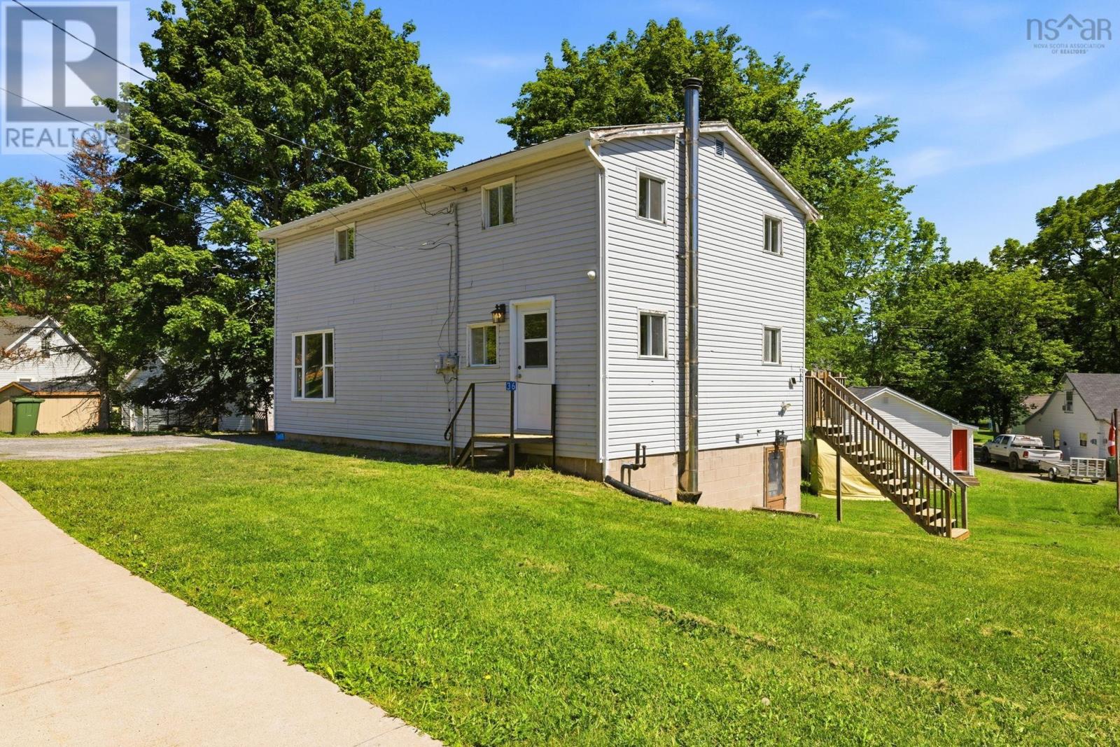 36 Willow Street, Hantsport, Nova Scotia