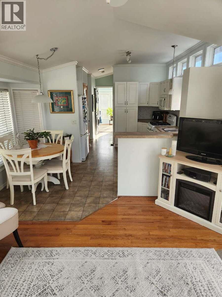 4354 Highway 3 Unit# 70, Keremeos, British Columbia  V0X 1N1 - Photo 4 - 10383262