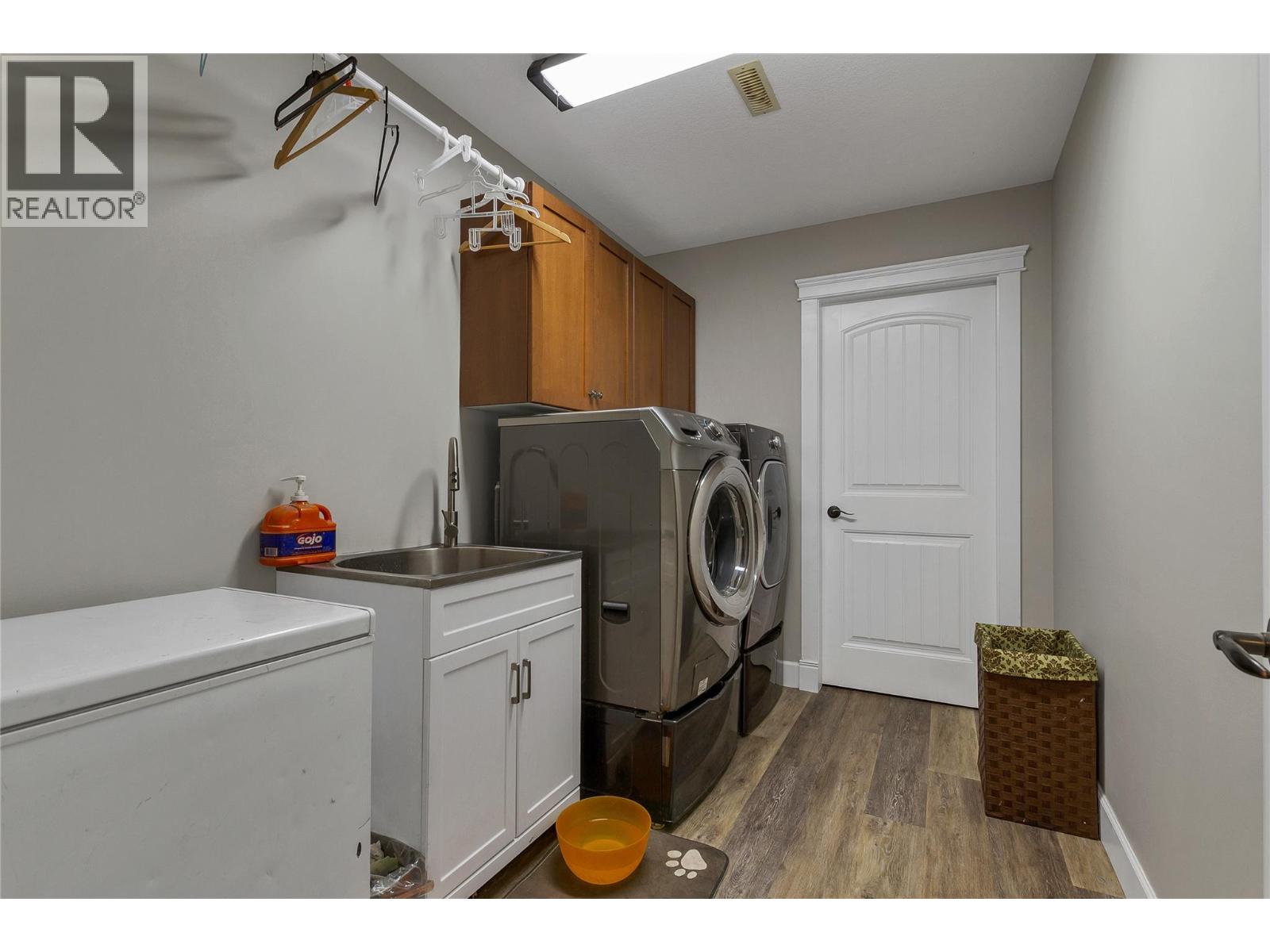 1449 Red Mountain Place, Vernon, British Columbia  V1B 4A3 - Photo 49 - 10387748