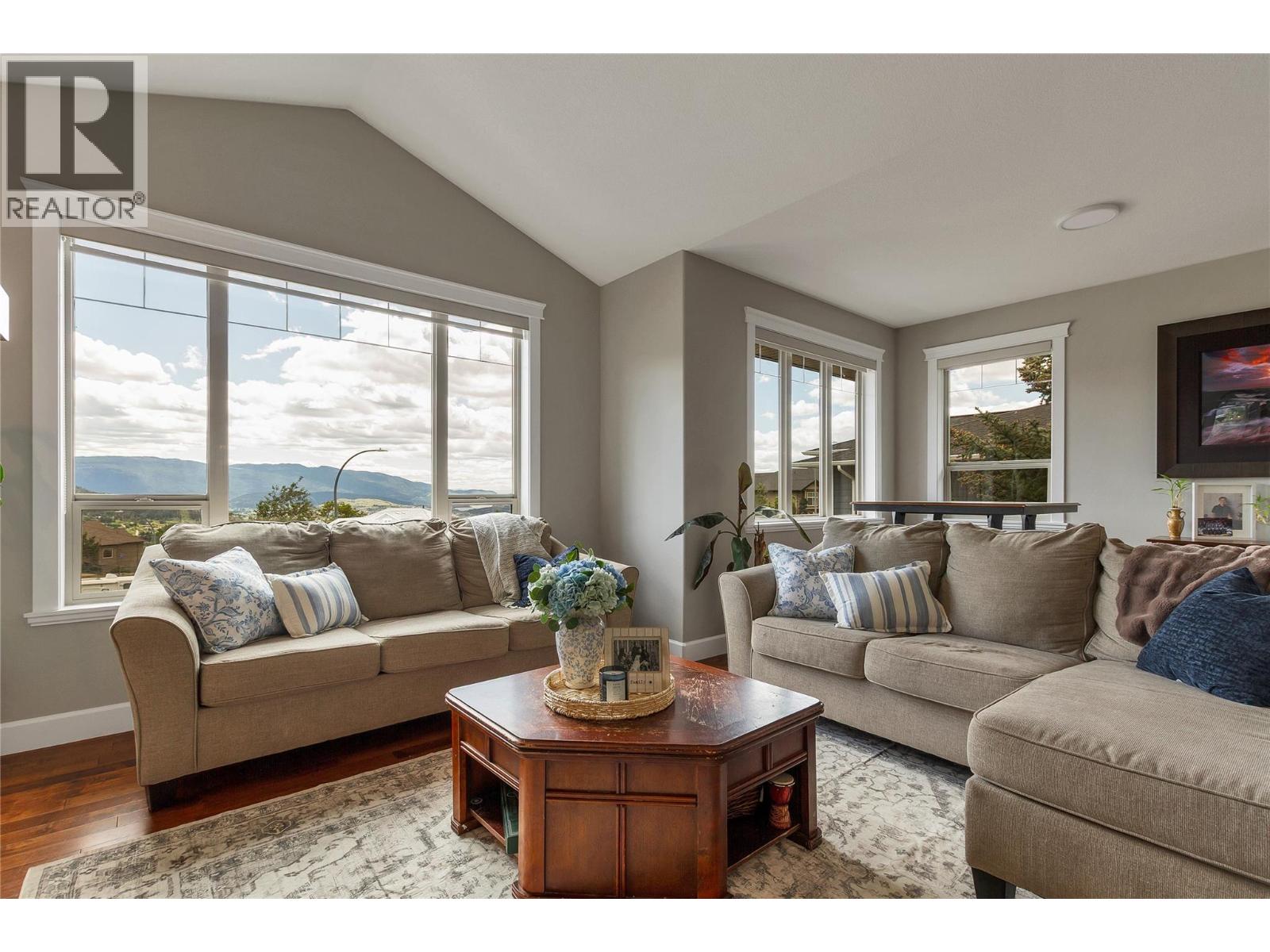 1449 Red Mountain Place, Vernon, British Columbia  V1B 4A3 - Photo 10 - 10387748