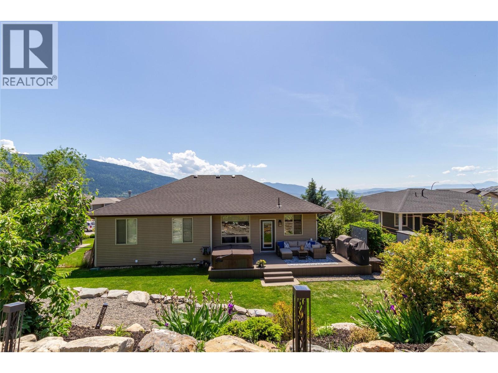 1449 Red Mountain Place, Vernon, British Columbia  V1B 4A3 - Photo 4 - 10387748