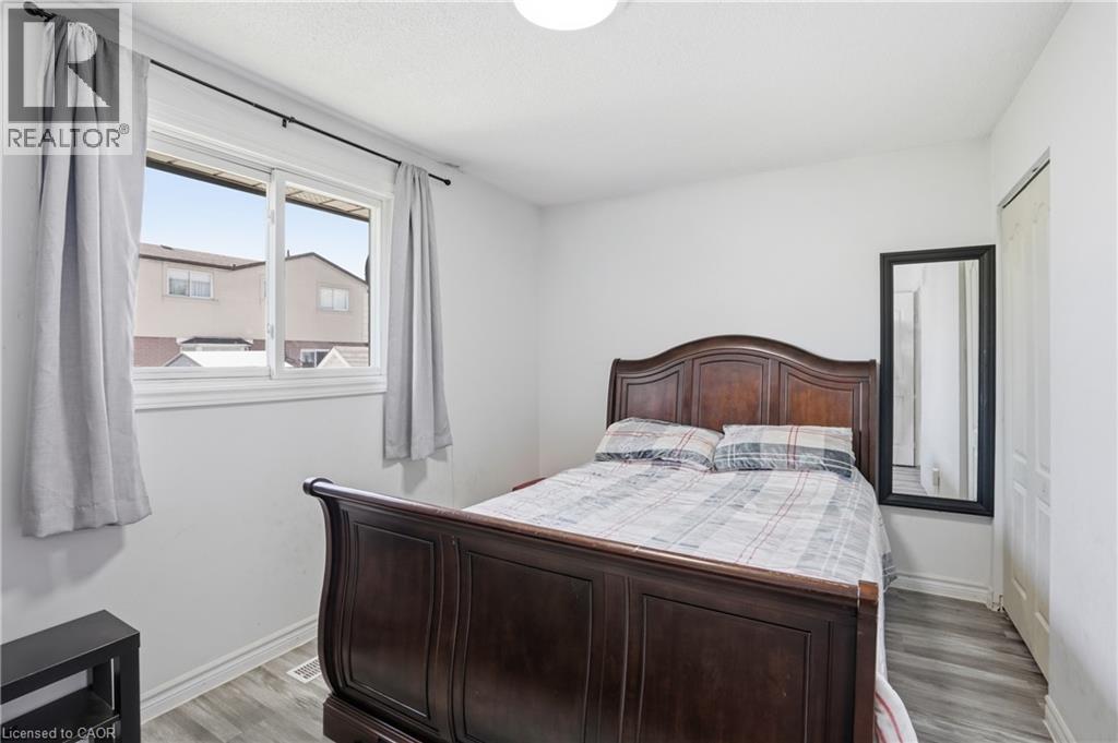 391 East 24th Street, Hamilton, Ontario  L8V 4X3 - Photo 18 - 40834657
