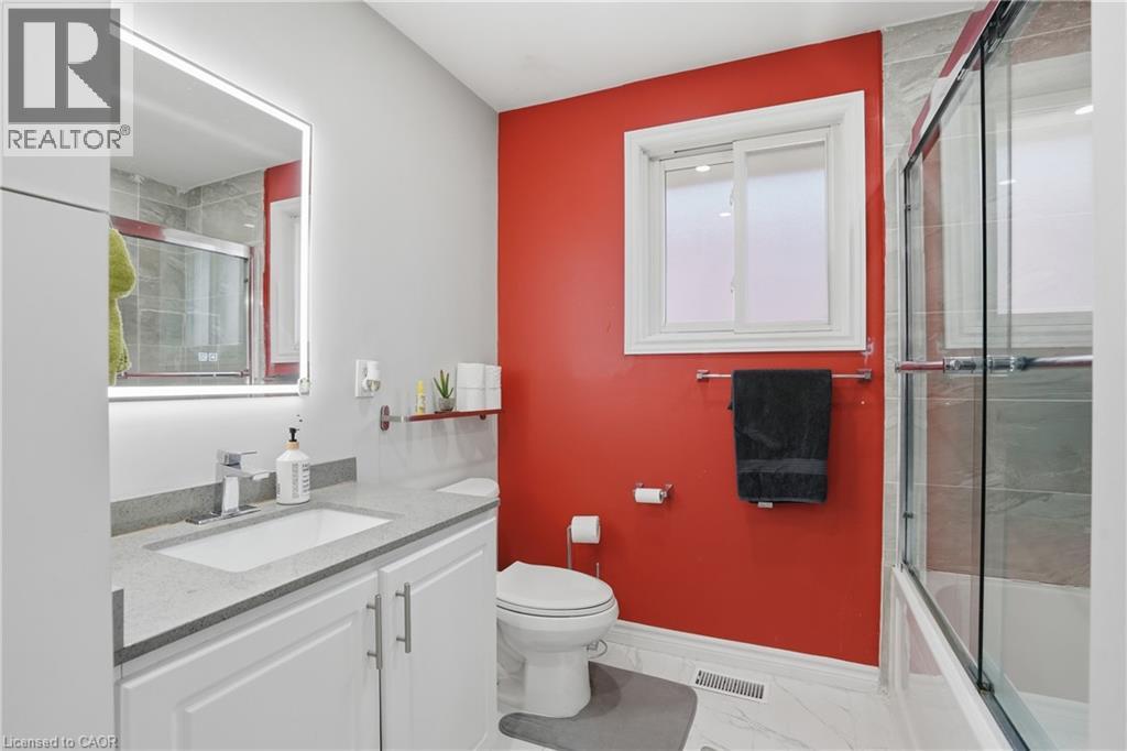 391 East 24th Street, Hamilton, Ontario  L8V 4X3 - Photo 19 - 40834657