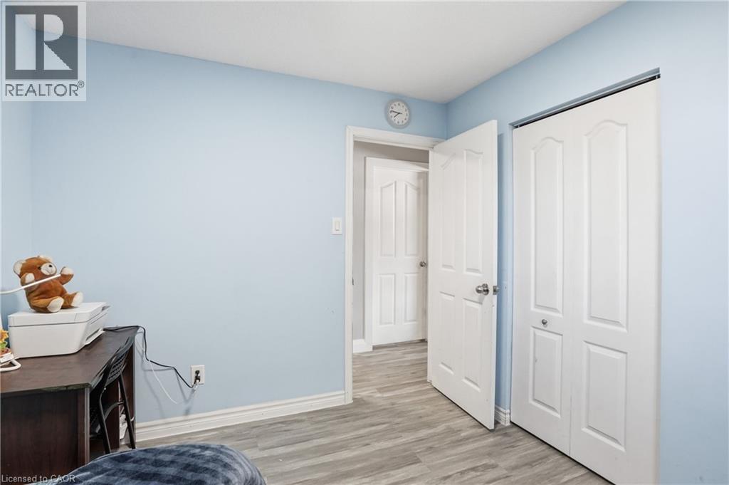 391 East 24th Street, Hamilton, Ontario  L8V 4X3 - Photo 23 - 40834657
