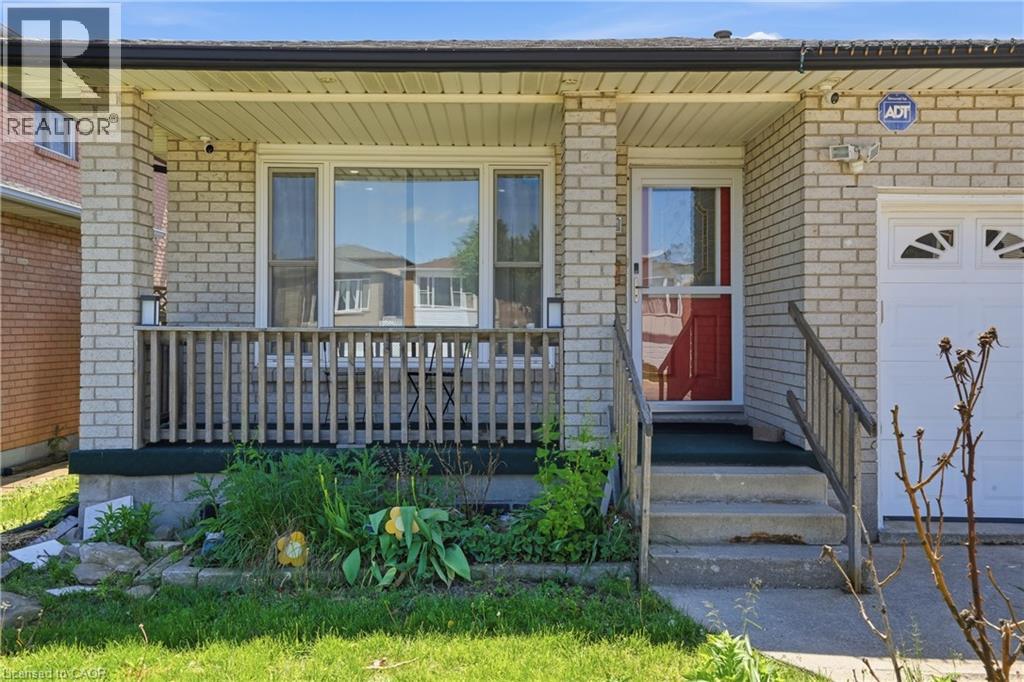 391 East 24th Street, Hamilton, Ontario  L8V 4X3 - Photo 3 - 40834657