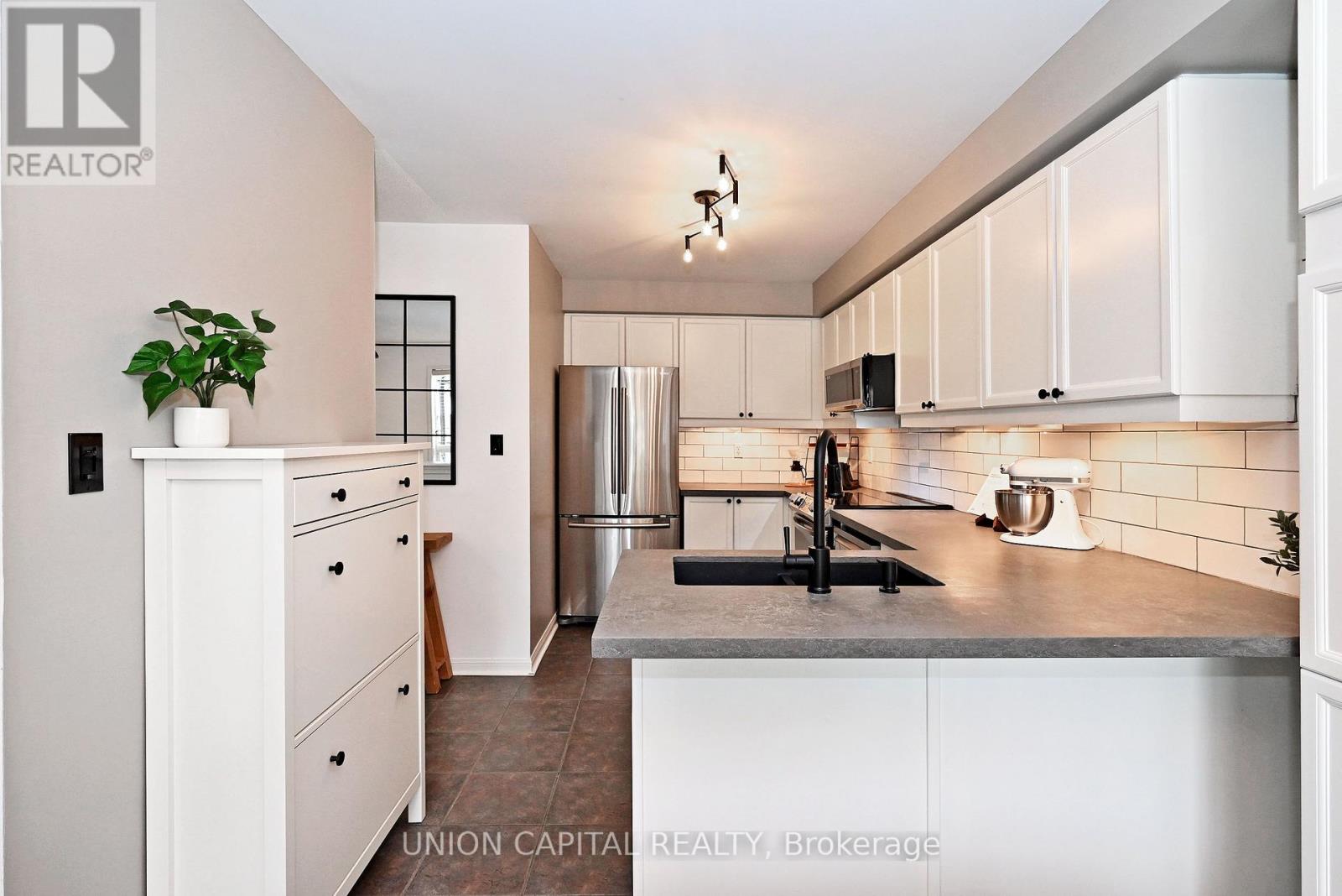 32 Regatta Crescent, Whitby, Ontario L1N 9V2 - Photo 18 - E13661456