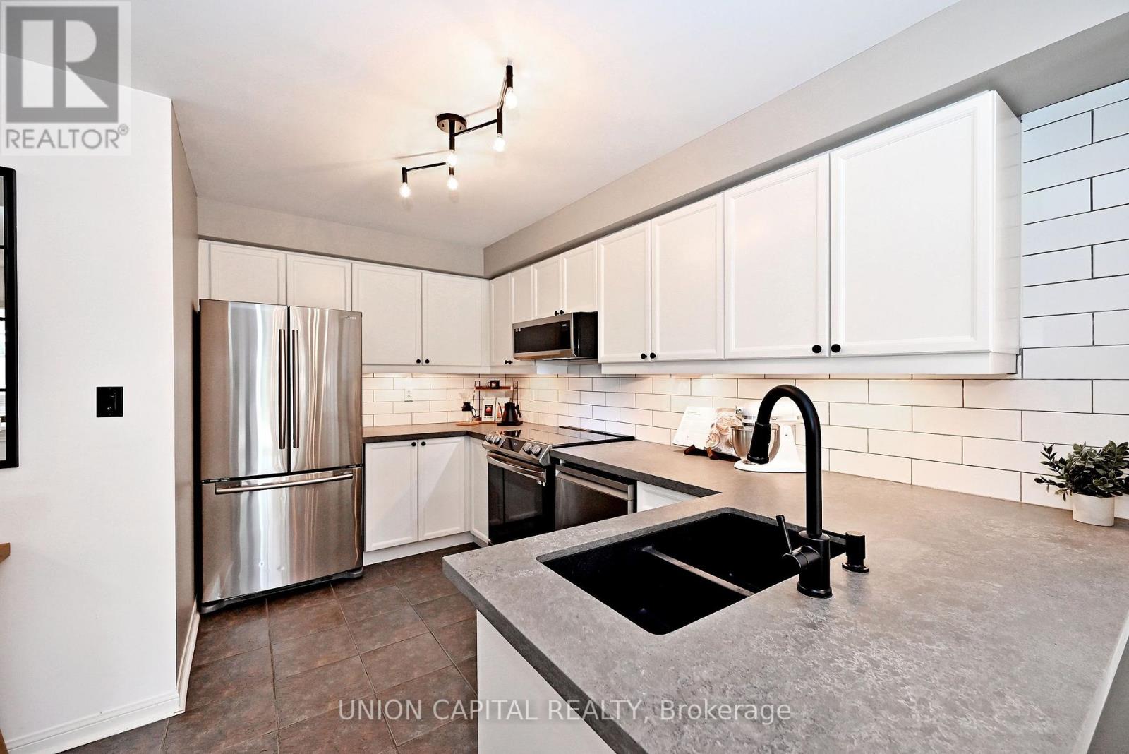 32 Regatta Crescent, Whitby, Ontario L1N 9V2 - Photo 19 - E13661456