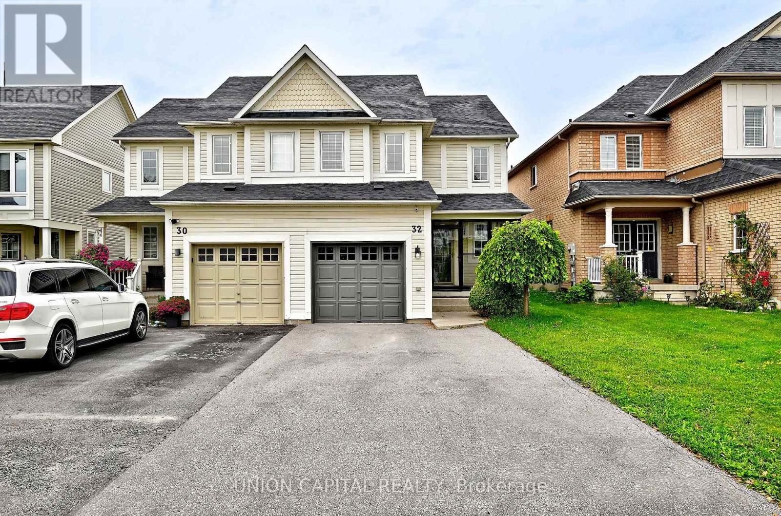 32 Regatta Crescent, Whitby, Ontario L1N 9V2 - Photo 2 - E13661456
