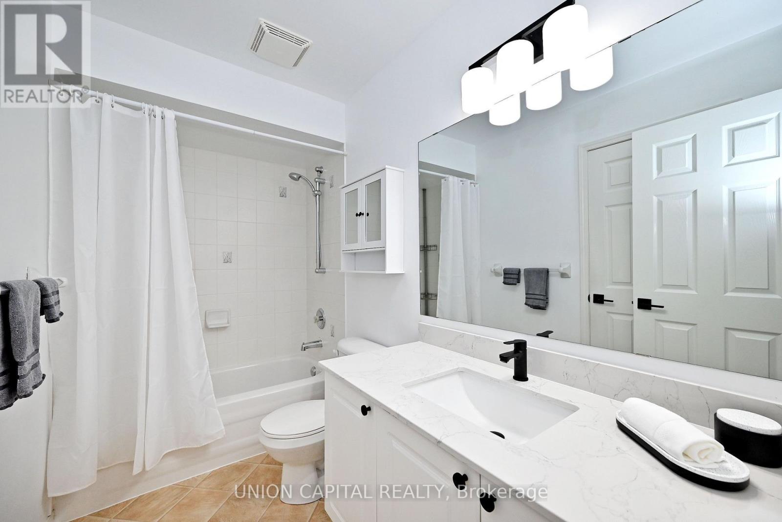 32 Regatta Crescent, Whitby, Ontario L1N 9V2 - Photo 39 - E13661456