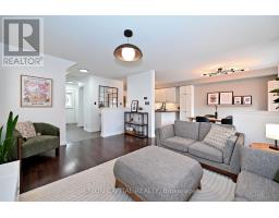 32 REGATTA CRESCENT, Whitby, Ontario