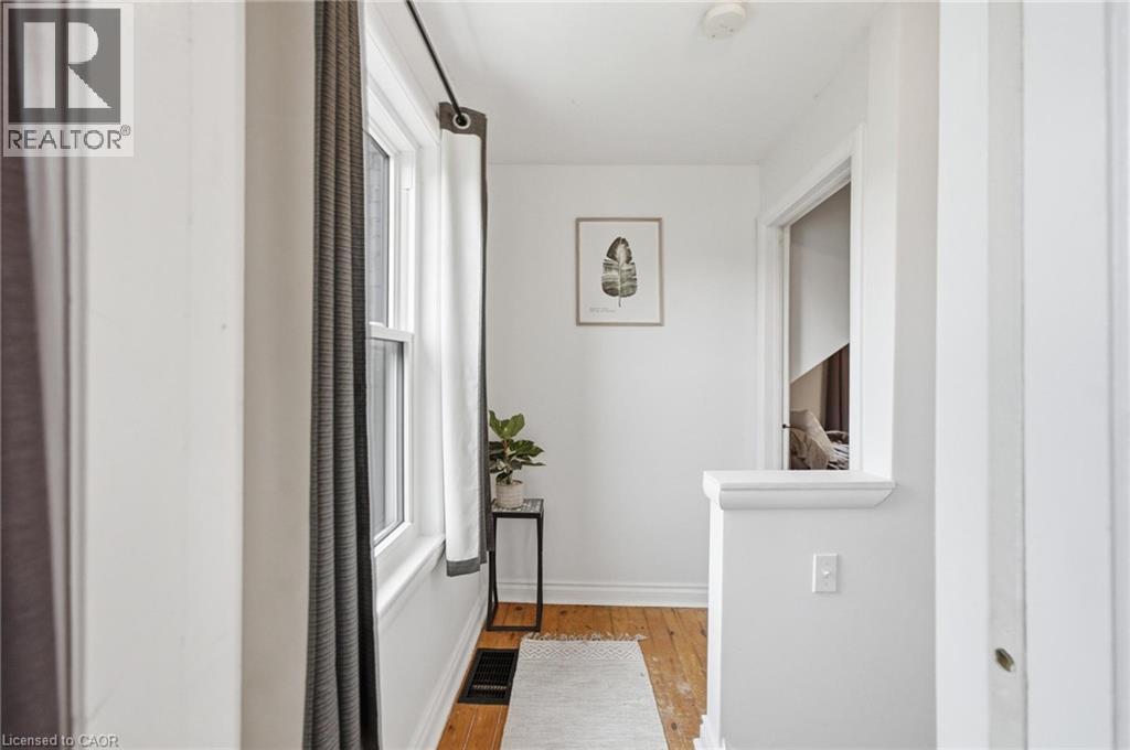 481 Upper Gage Avenue, Hamilton, Ontario  L8V 4J2 - Photo 17 - 40854455