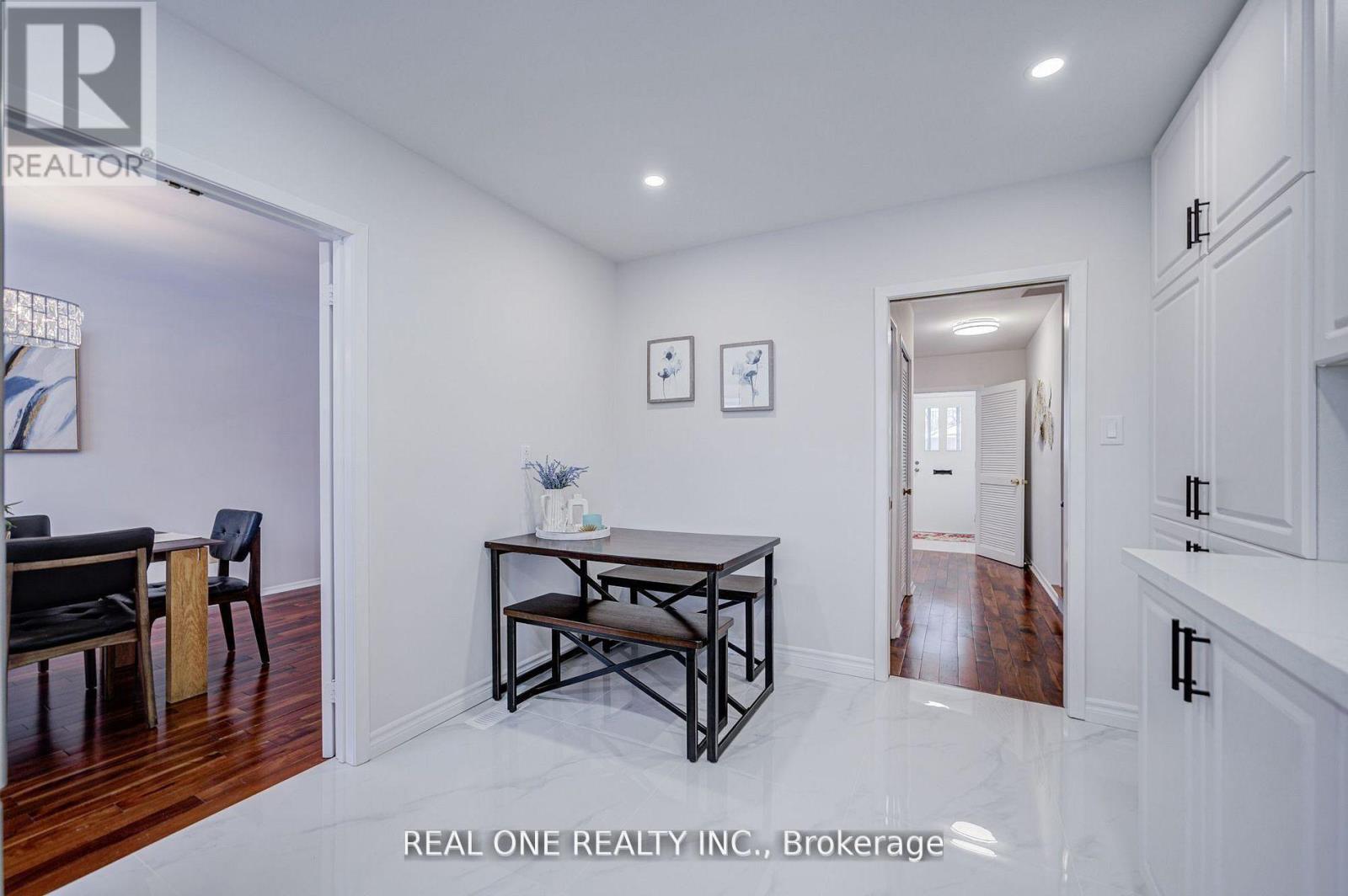22 Kenmanor Boulevard, Toronto, Ontario  M1W 1R7 - Photo 16 - E13661522