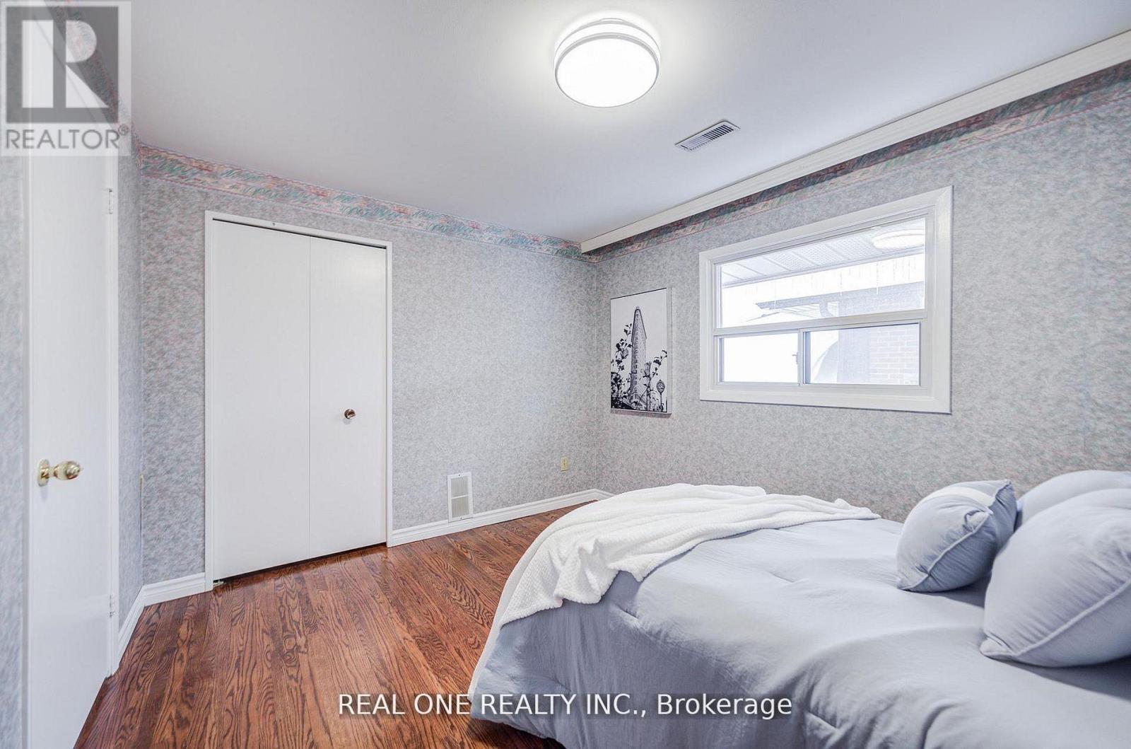 22 Kenmanor Boulevard, Toronto, Ontario  M1W 1R7 - Photo 25 - E13661522