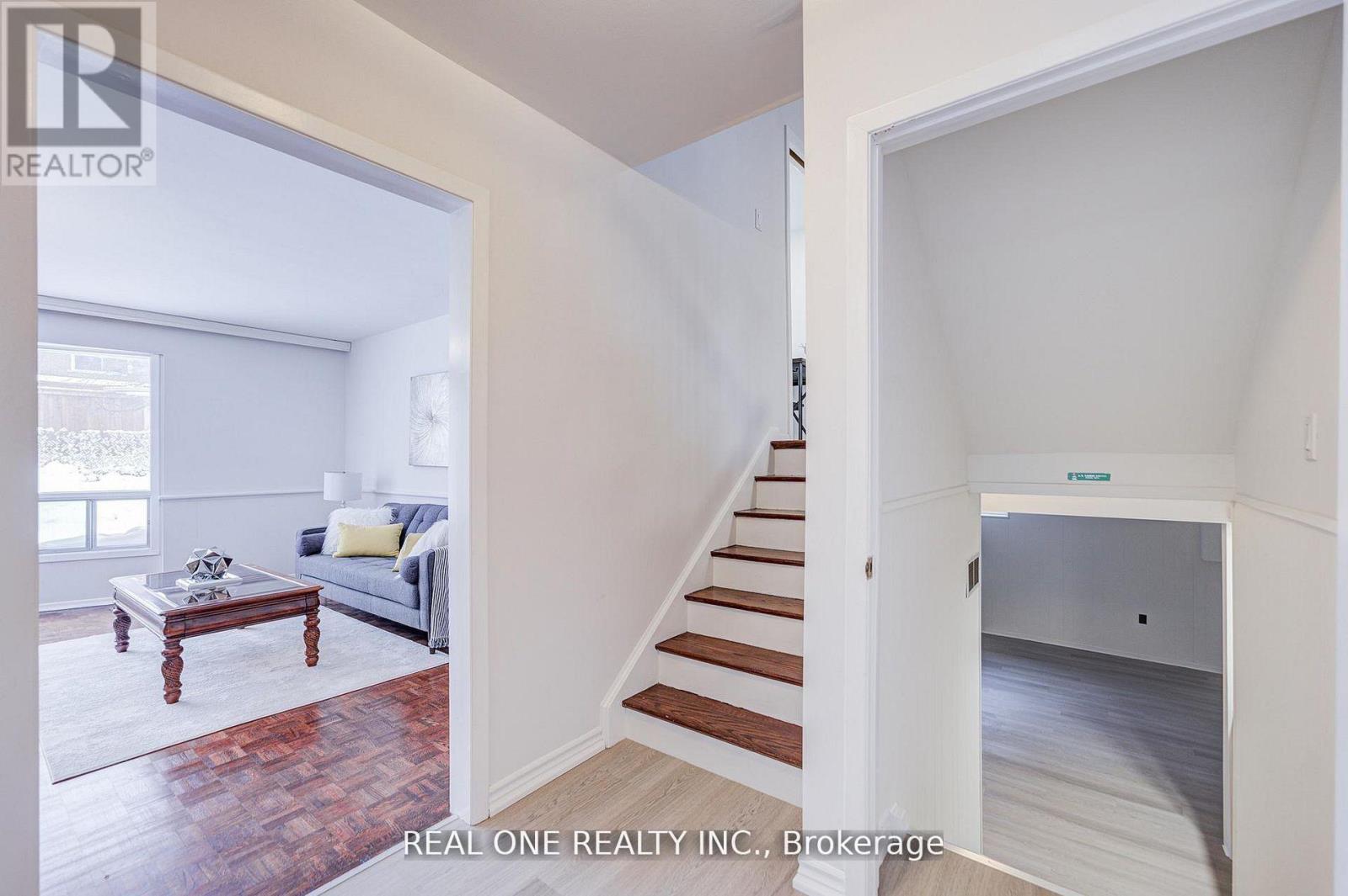 22 Kenmanor Boulevard, Toronto, Ontario  M1W 1R7 - Photo 32 - E13661522