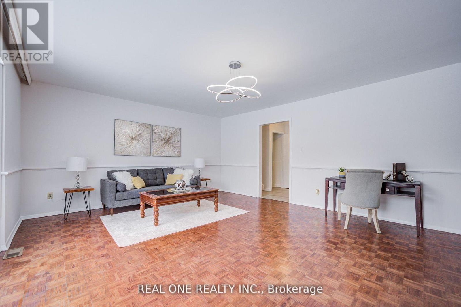 22 Kenmanor Boulevard, Toronto, Ontario  M1W 1R7 - Photo 36 - E13661522