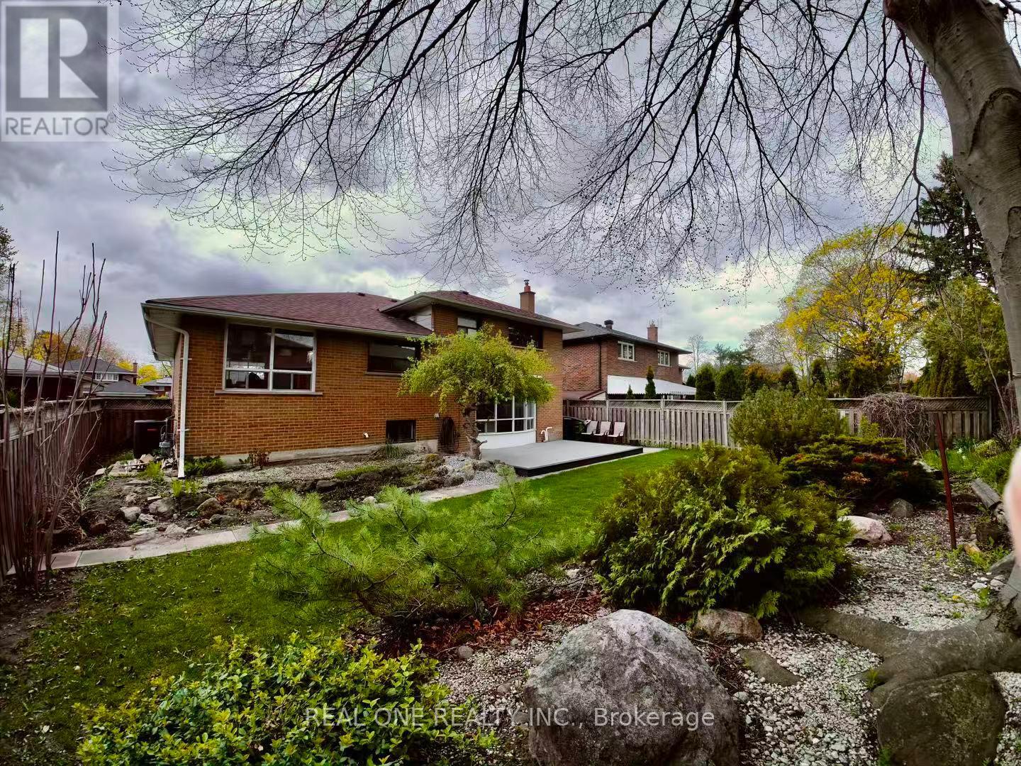 22 Kenmanor Boulevard, Toronto, Ontario  M1W 1R7 - Photo 49 - E13661522