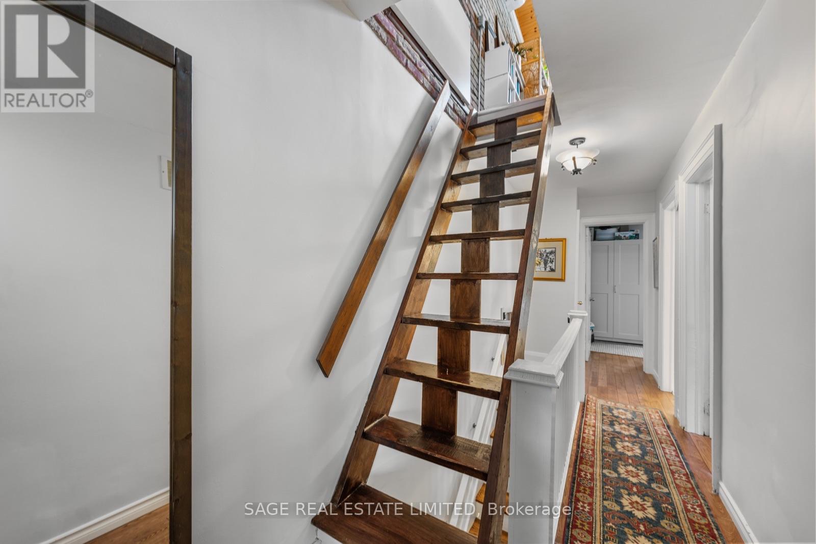 1084 Pape Avenue, Toronto, Ontario M4K 3W5 - Photo 18 - E13661530
