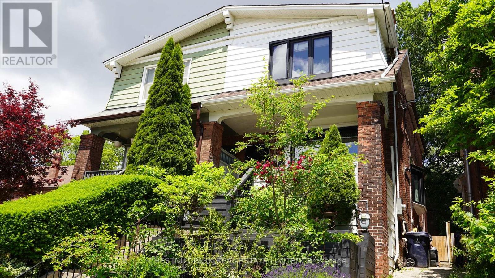 1654 Gerrard Street E, Toronto, Ontario  M4L 2A8 - Photo 22 - E13661560