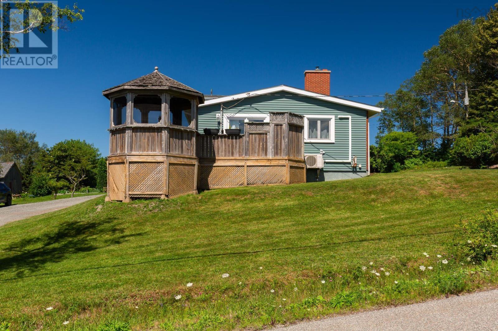 5 Brown Street, Port Hastings, Nova Scotia  B9A 1L6 - Photo 23 - 202620245
