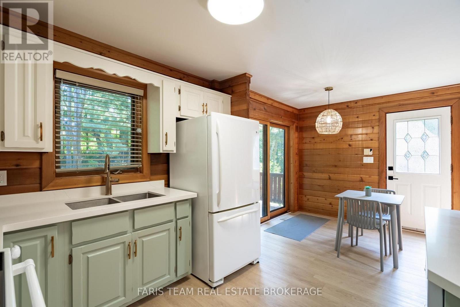 2668 Mcdonald Road, Springwater, Ontario  L0L 1P0 - Photo 6 - S13661450