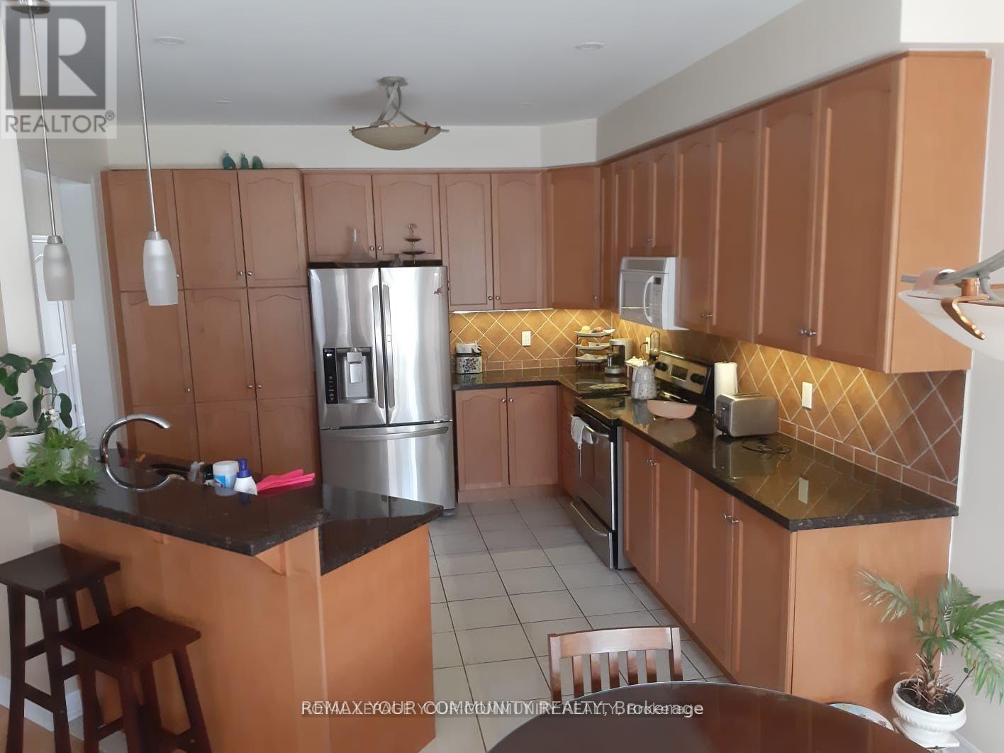 Room - 31 Katilin Drive, Richmond Hill, Ontario L4E 3W6 - Photo 8 - N13660320