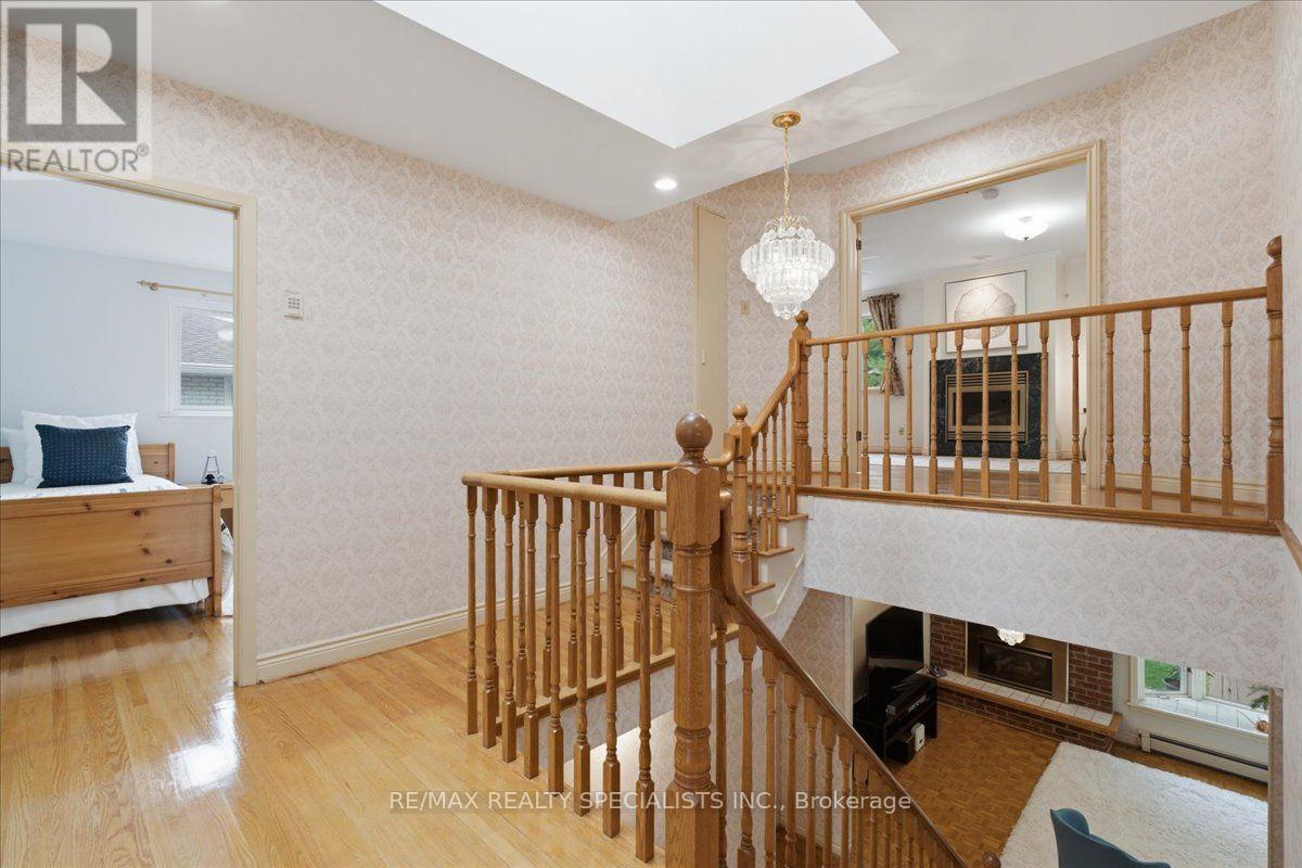 1273 Winding Trail, Mississauga, Ontario  L4Y 2T9 - Photo 19 - W13661482