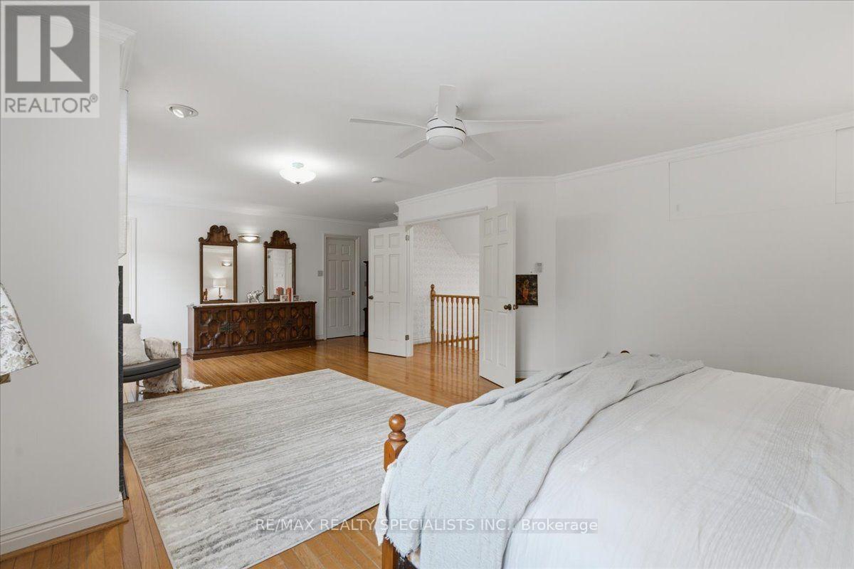 1273 Winding Trail, Mississauga, Ontario  L4Y 2T9 - Photo 22 - W13661482