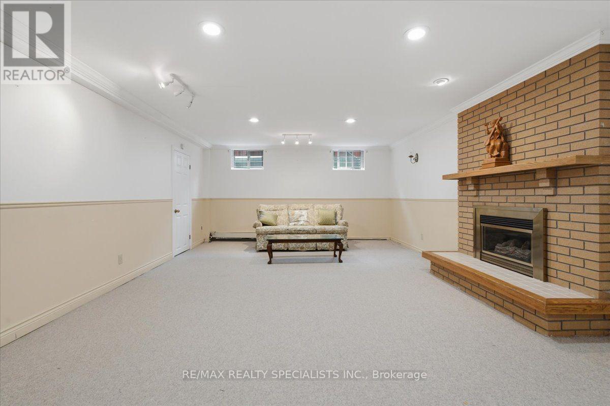 1273 Winding Trail, Mississauga, Ontario  L4Y 2T9 - Photo 37 - W13661482