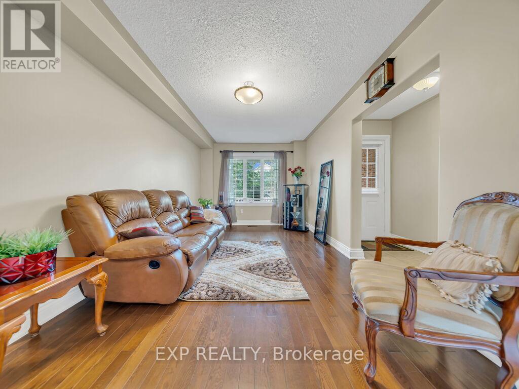 134 Dells Crescent, Brampton, Ontario  L7A 2X1 - Photo 7 - W13661554