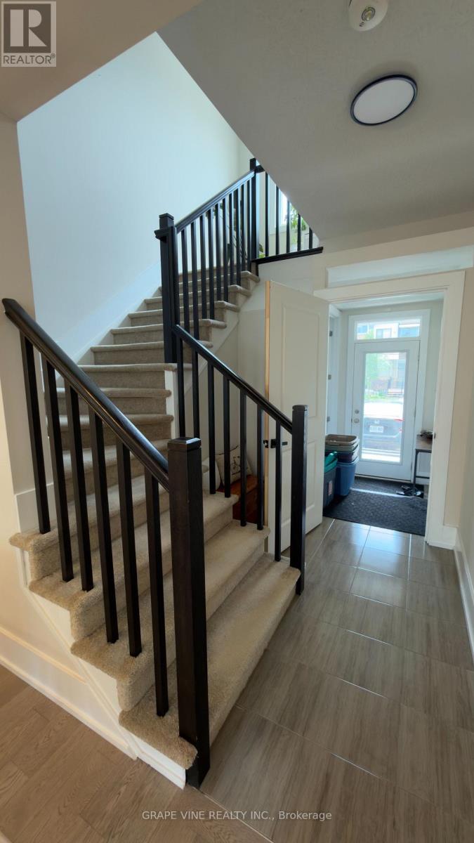 2305 Watercolours Way, Ottawa, Ontario  K2J 6N2 - Photo 5 - X13655136