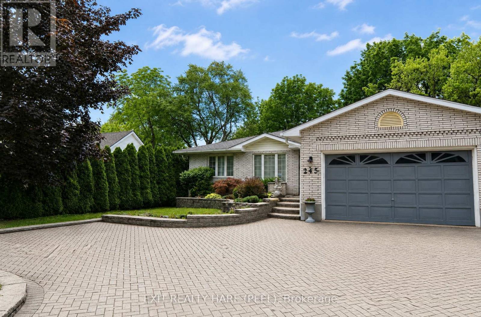 245 First Avenue, Welland, Ontario  L3C 1Y7 - Photo 3 - X13661504