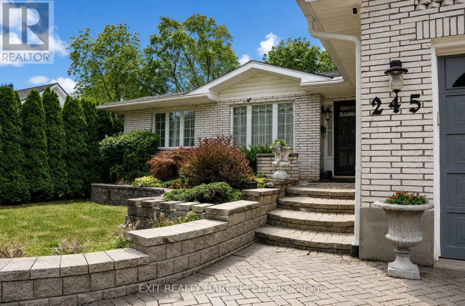 245 First Avenue, Welland, Ontario  L3C 1Y7 - Photo 4 - X13661504