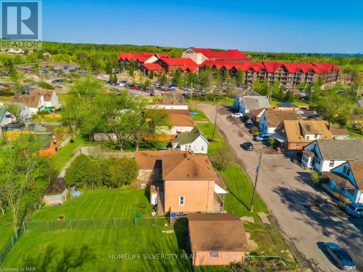 4129 Dyson Avenue, Niagara Falls, Ontario  L2E 3L6 - Photo 4 - X13661556
