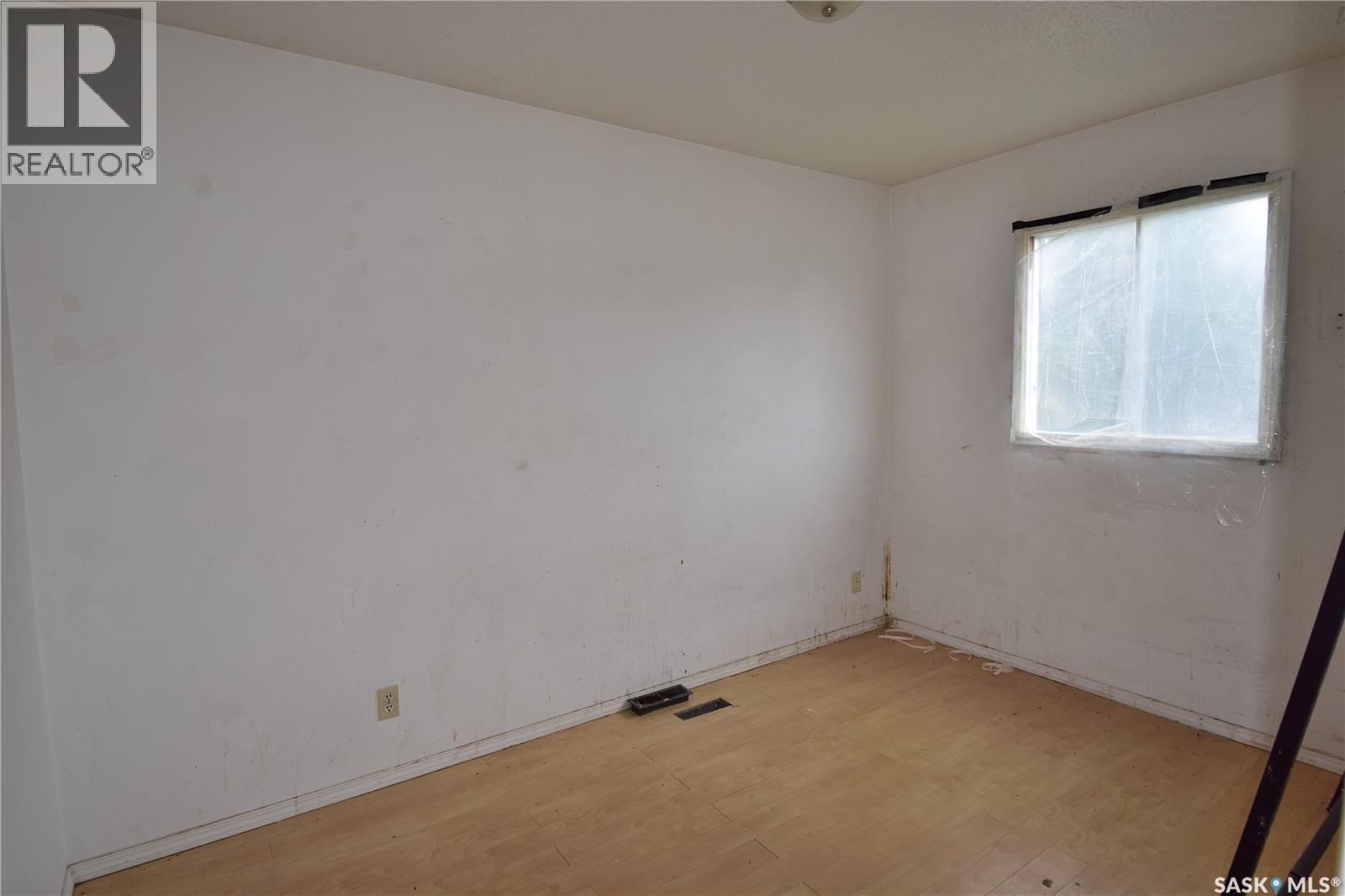 664 7th Street E, Prince Albert, Saskatchewan  S6V 0S8 - Photo 10 - SK045233