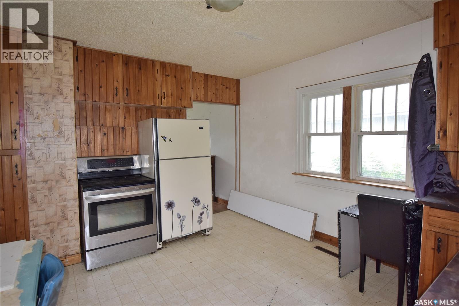 664 7th Street E, Prince Albert, Saskatchewan  S6V 0S8 - Photo 5 - SK045233