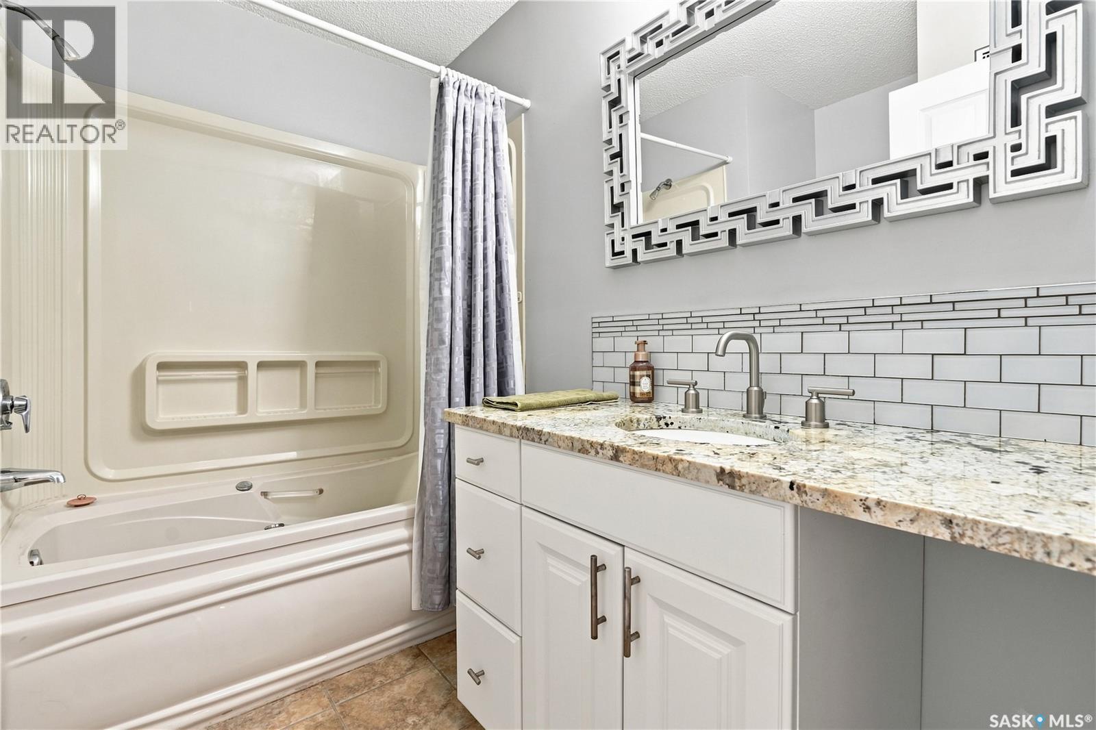 18 Park Bay, Edenwold Rm No.158, Saskatchewan  S4L 1B2 - Photo 22 - SK045221