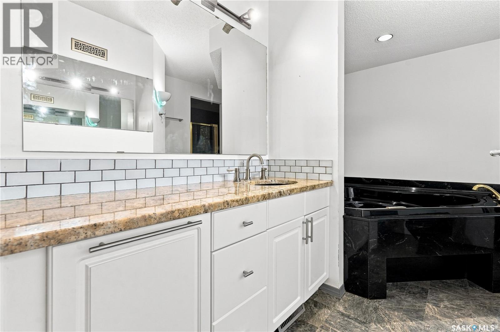 18 Park Bay, Edenwold Rm No.158, Saskatchewan  S4L 1B2 - Photo 29 - SK045221