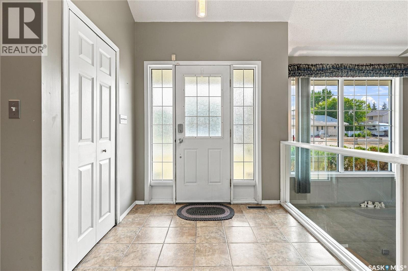 18 Park Bay, Edenwold Rm No.158, Saskatchewan  S4L 1B2 - Photo 3 - SK045221