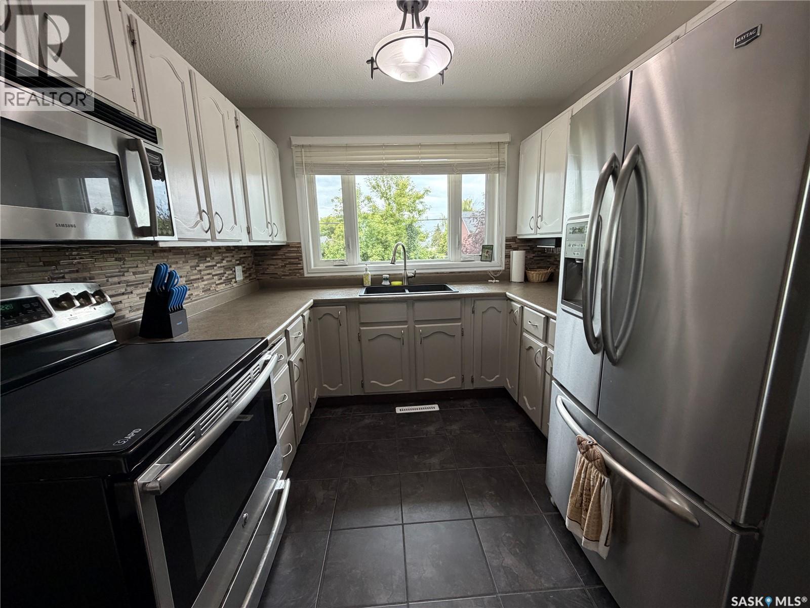 123 Railway Avenue, Lake Lenore, Saskatchewan  S0K 2J0 - Photo 15 - SK045208
