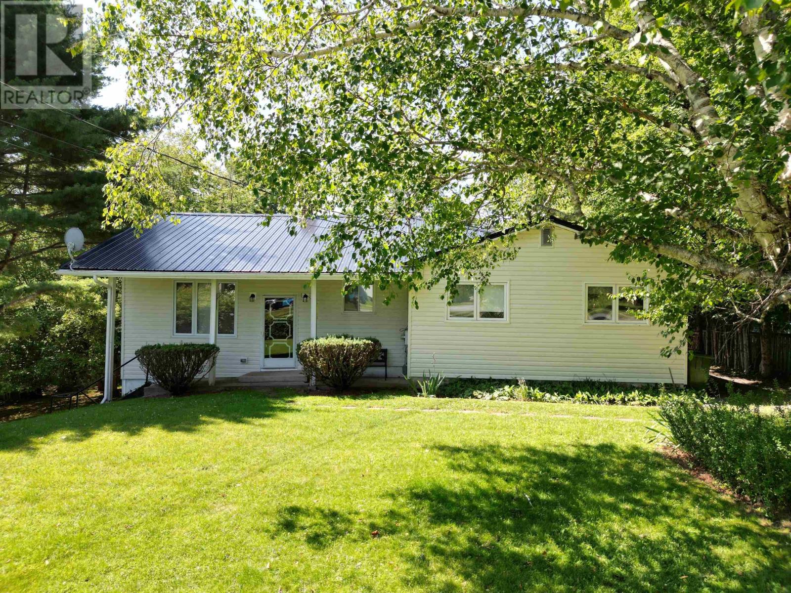110 Maple Boulevard, Bible Hill, Nova Scotia  B2N 4N3 - Photo 1 - 202620254