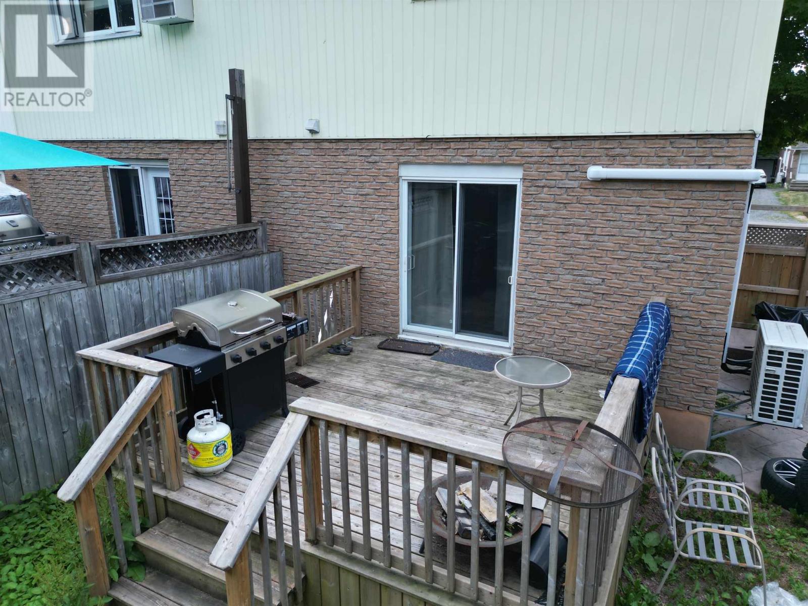 181 Sutton Pl, Sault Ste. Marie, Ontario  P6A 6A8 - Photo 4 - SM261641